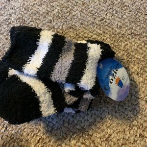 Original Cozies. 2 pairs with tags